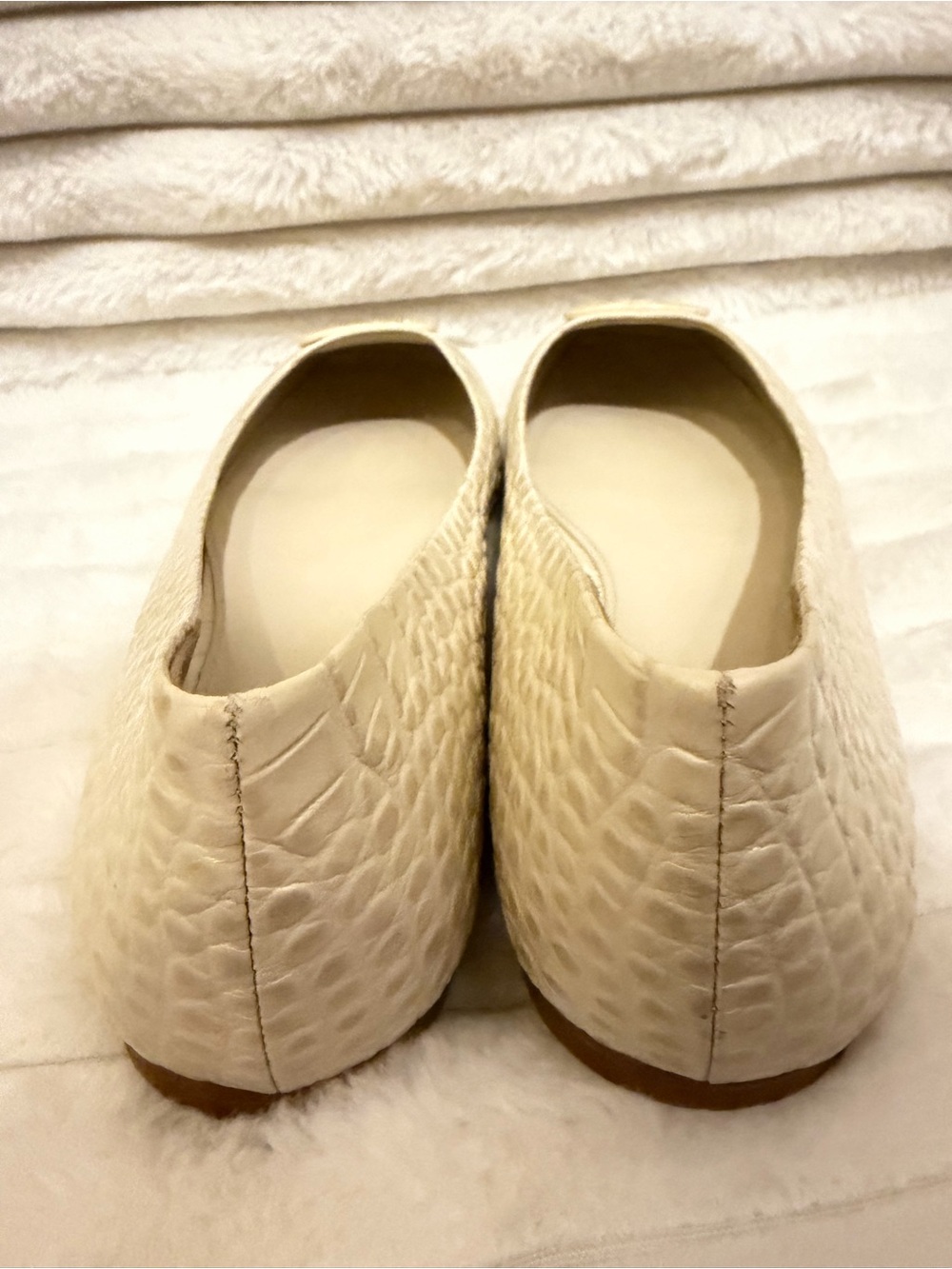 Tory Burch Cream Croc-Embossed Logo Square-Toe Flats - Picture 3 of 4